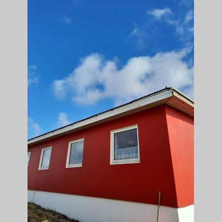 The Red House Near The Sea Apartment Njarthvik ภายนอก รูปภาพ